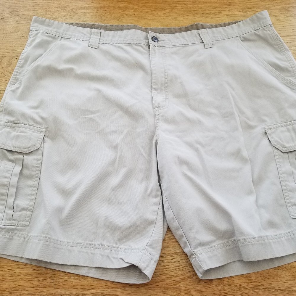 RedHead Brand Co. Men's Cargo Shorts Measures 47 x 9
